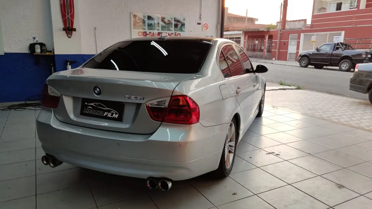 Película Automotiva em BMW