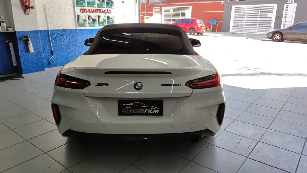 Película térmica automotiva: o que é e como funciona?